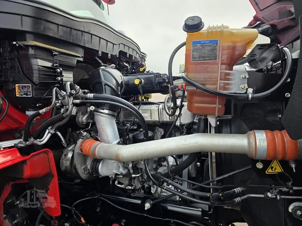 2024 International HX in MN — photo 16