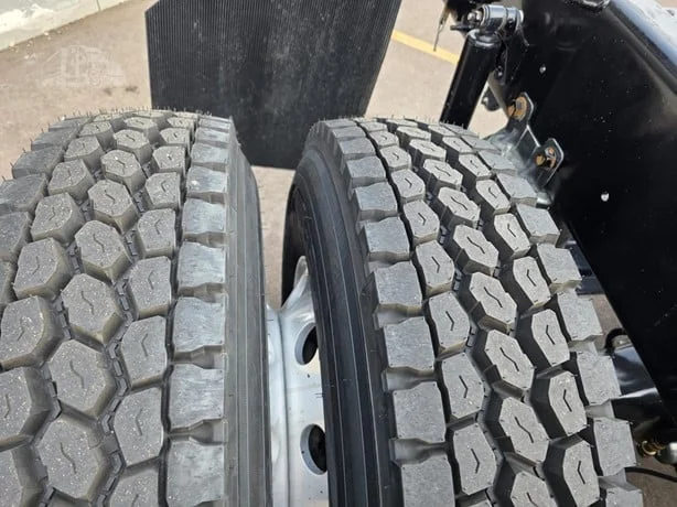 2024 International HX in MN — photo 19