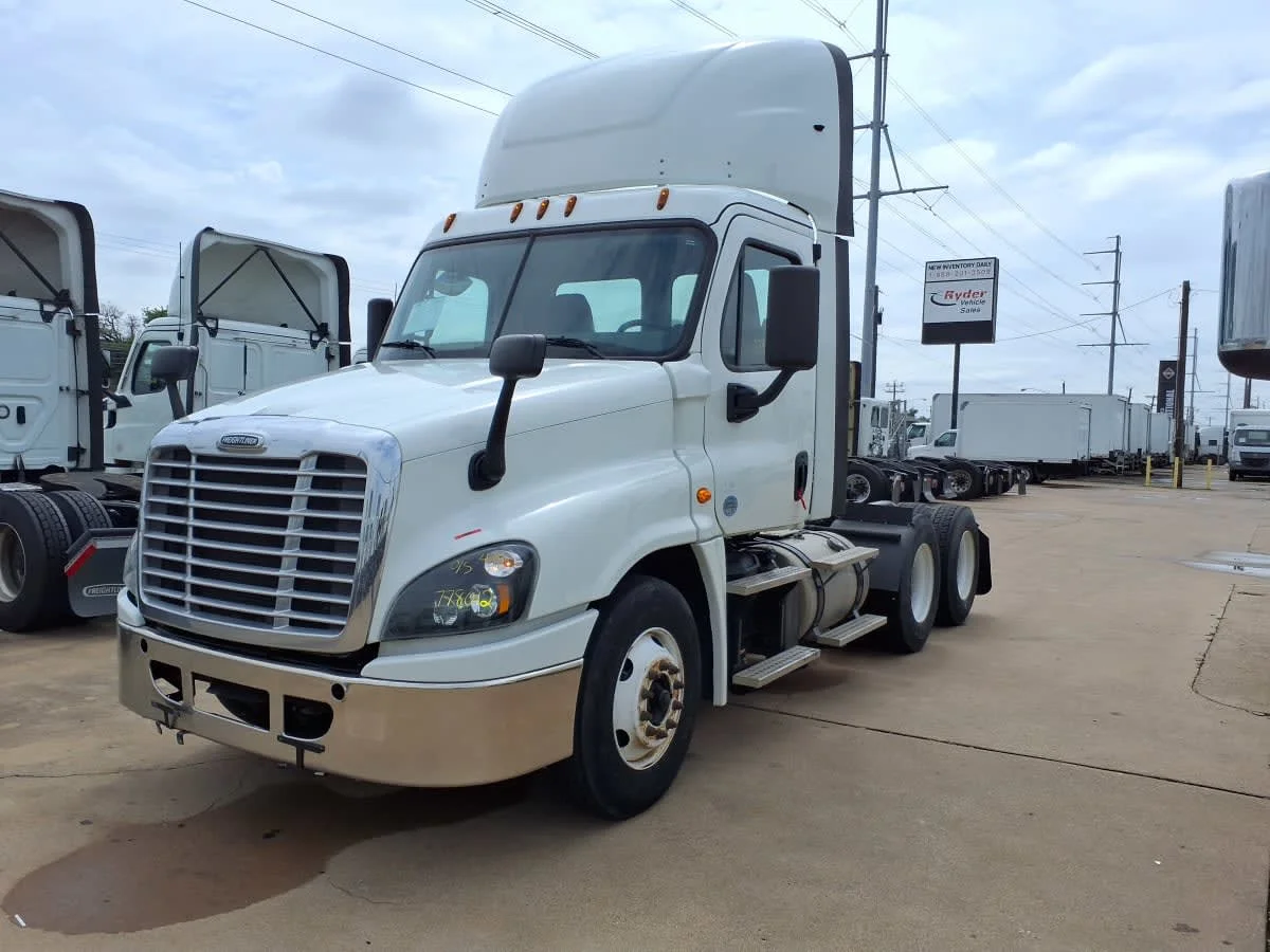 2018 Freightliner Cascadia in Dallas, TX
