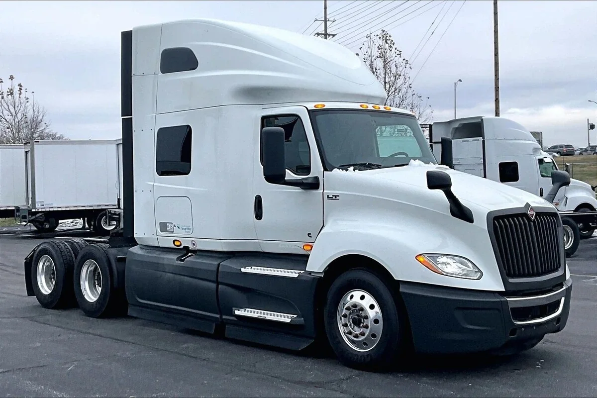 2022 International LT in Louisville, KY