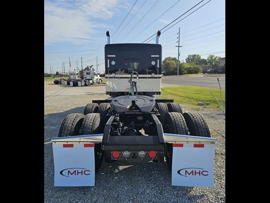 2027 Kenworth W900 in Tupelo, MS — photo 5