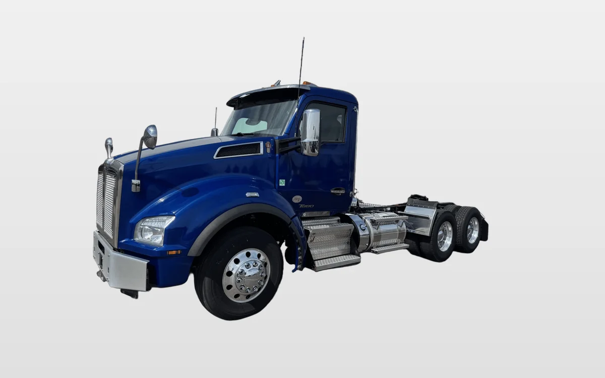 2022 Kenworth T880 - image 1