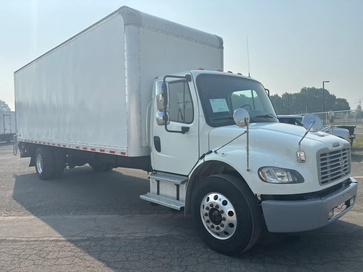 2019 Freightliner M2 106 in Syracuse, NY — photo 3