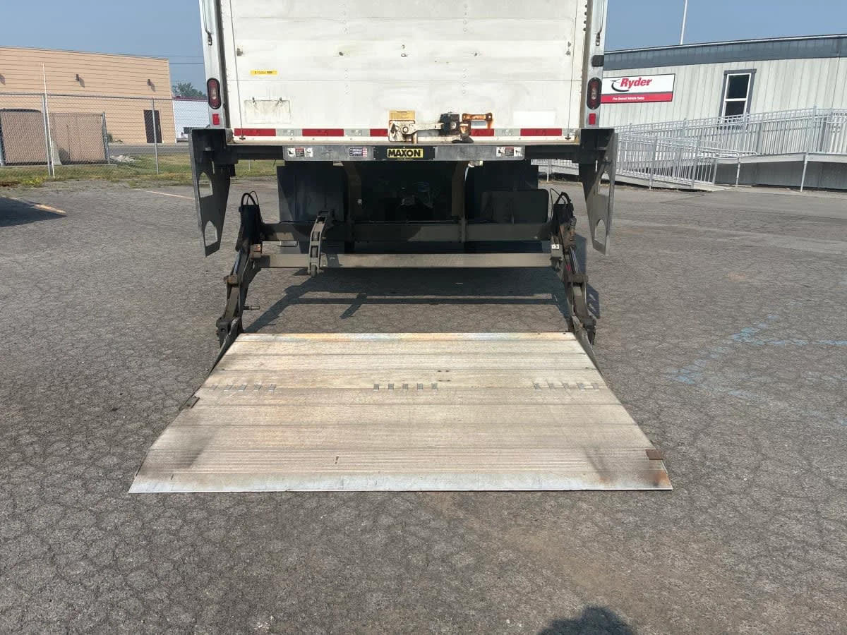 2019 Freightliner M2 106 in Syracuse, NY — photo 10