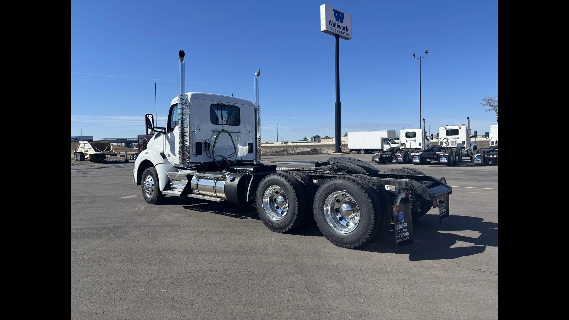 2026 Kenworth T880 in Fargo — photo 3