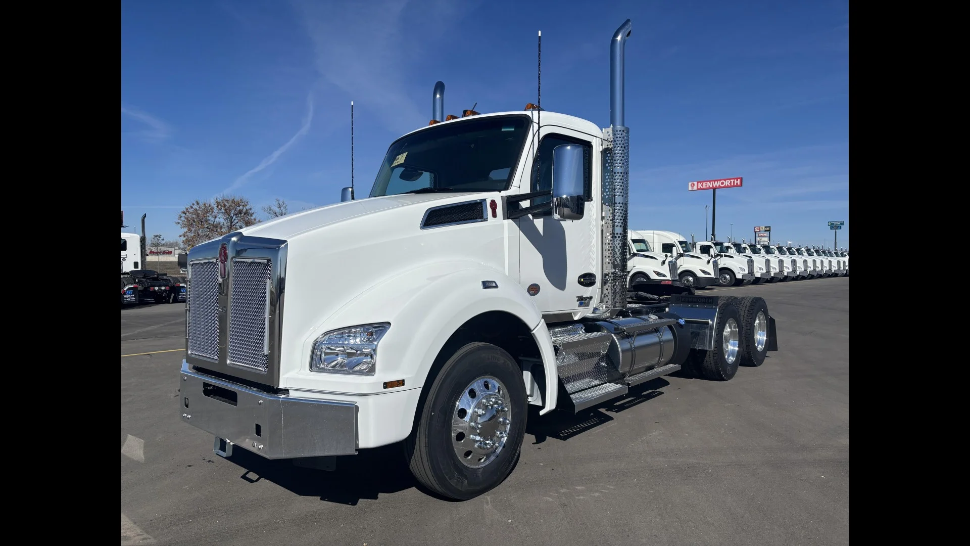2026 Kenworth T880 in Fargo