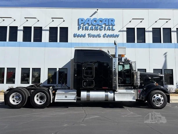 2024 Kenworth W900 in Salt Lake City, UT — photo 3