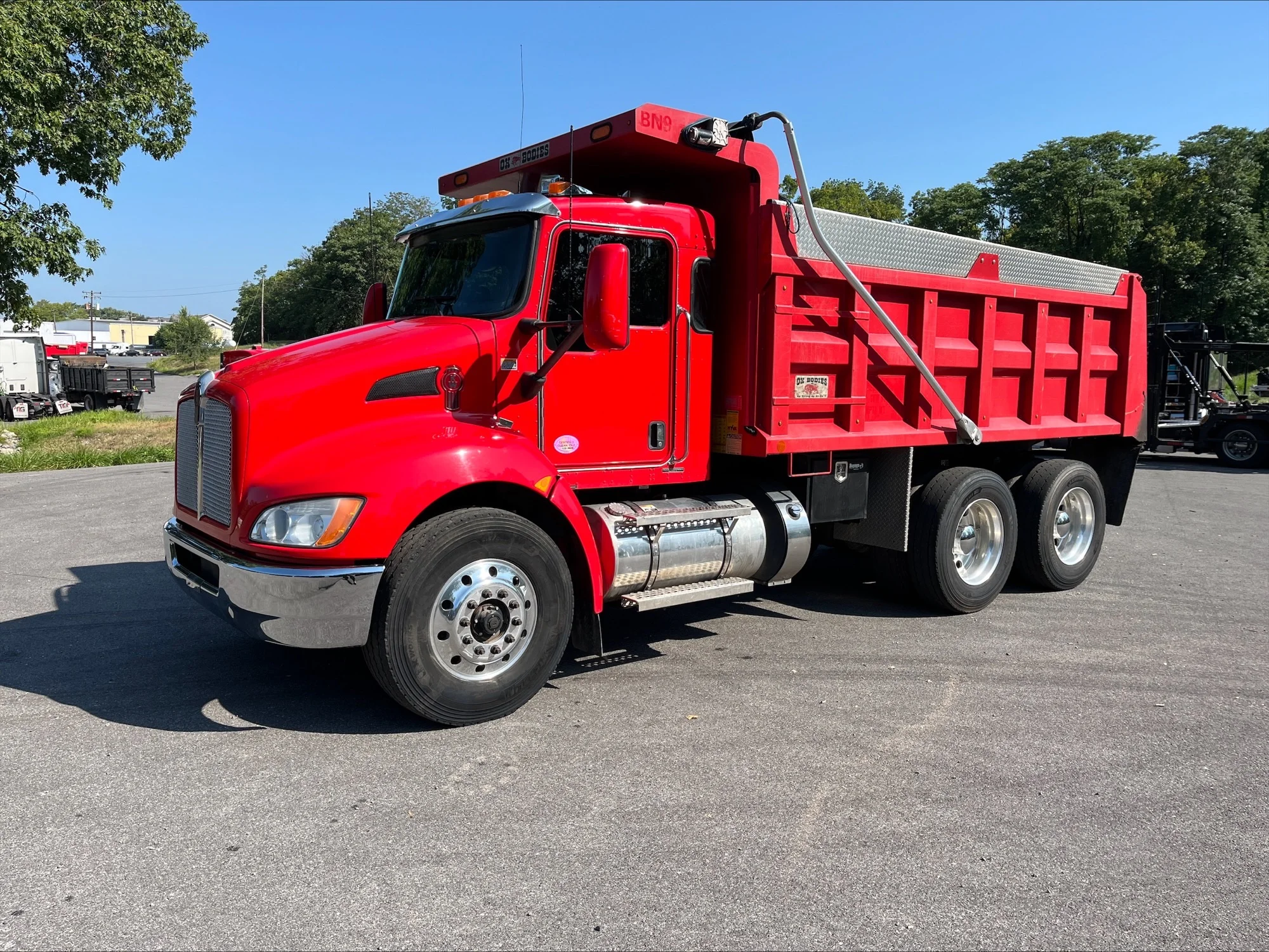 2020 Kenworth T370 - image 2