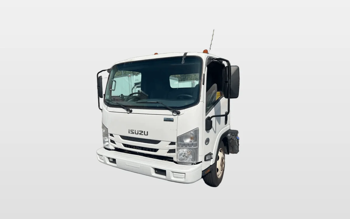 2018 Isuzu NQR - image 1