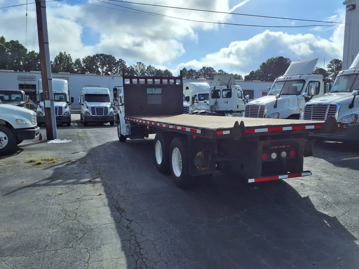 2015 Freightliner M2 106 - image 6