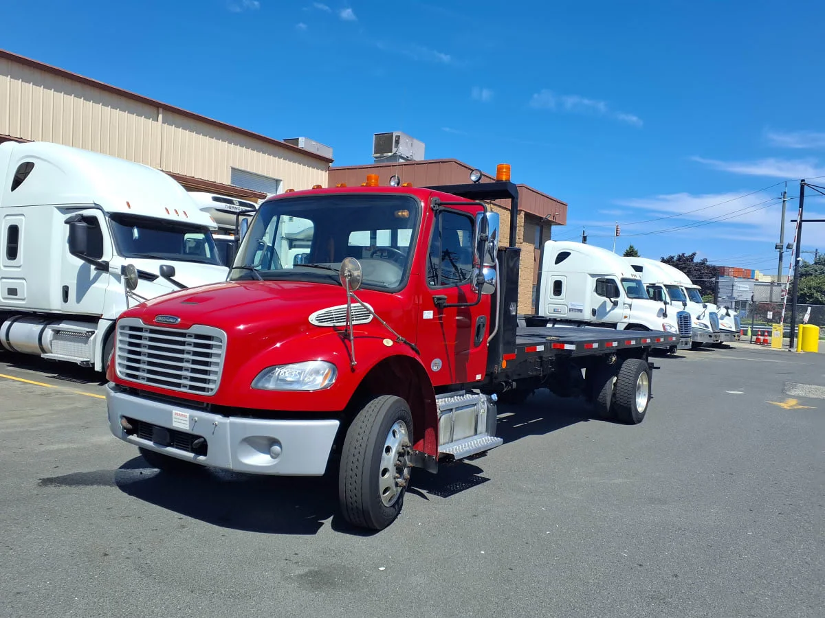 2019 Freightliner M2 106