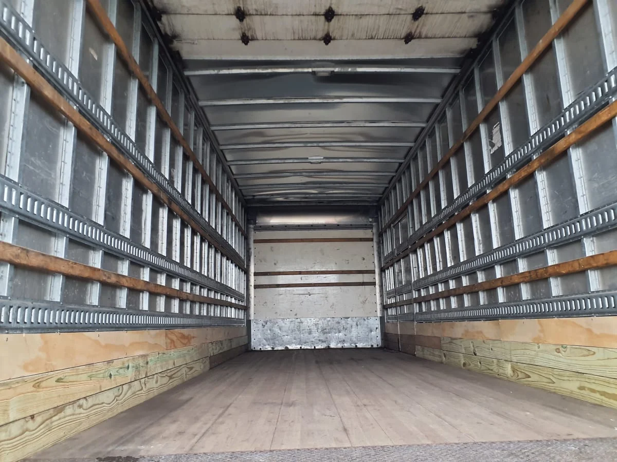 2018 Freightliner M2 106 in St. Rose, LA — photo 8