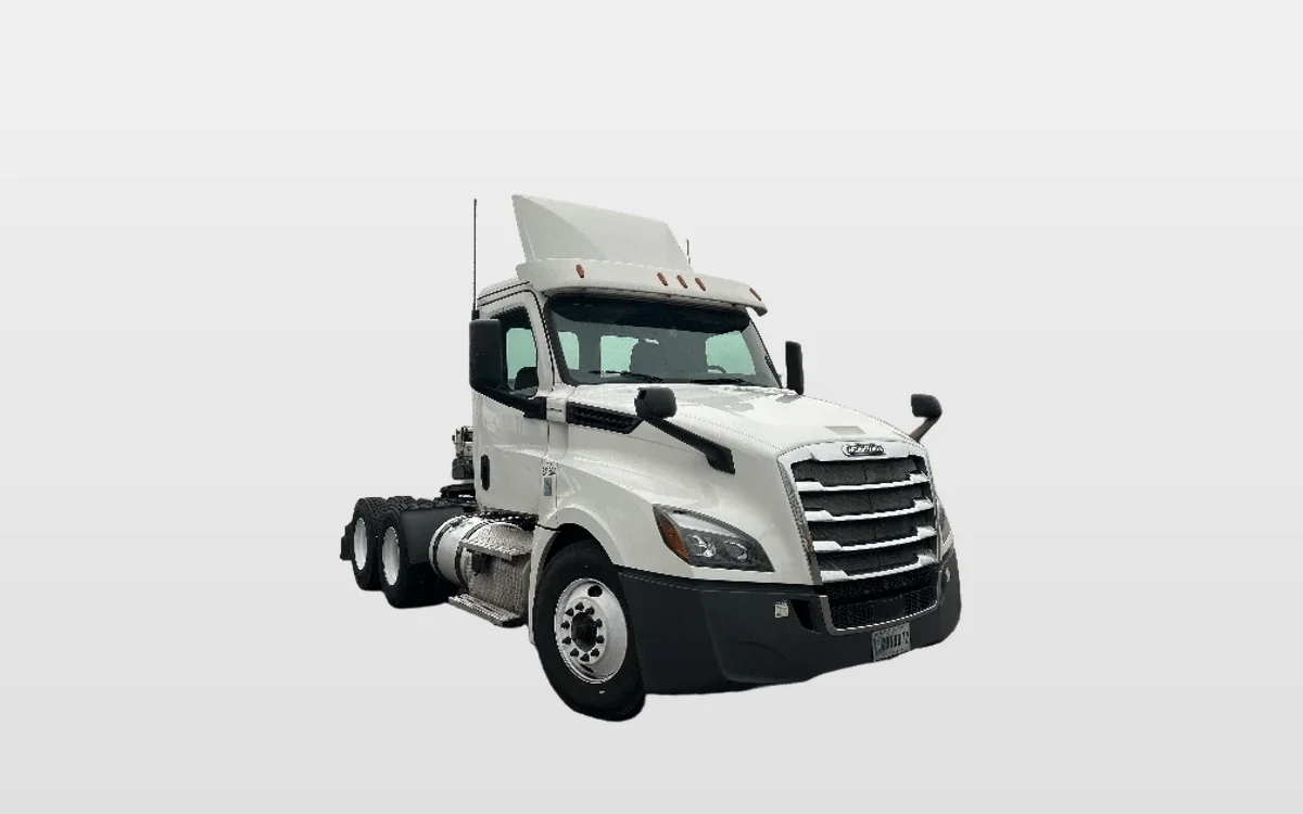 2020 Freightliner - image 1