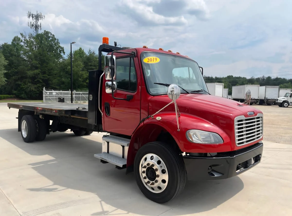 2019 Freightliner M2 106 in Greensboro, NC — photo 3