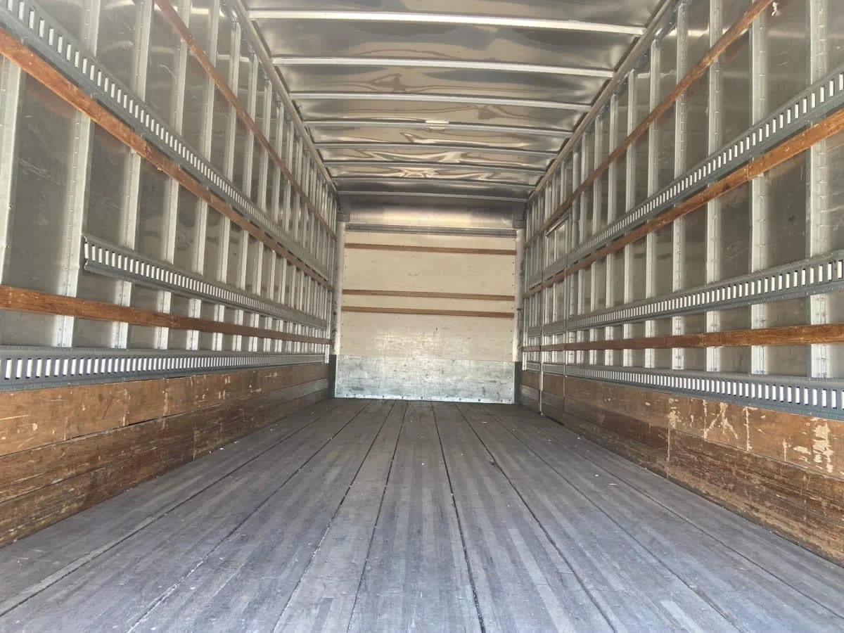 2018 International 4300 in West Sacramento, CA — photo 8