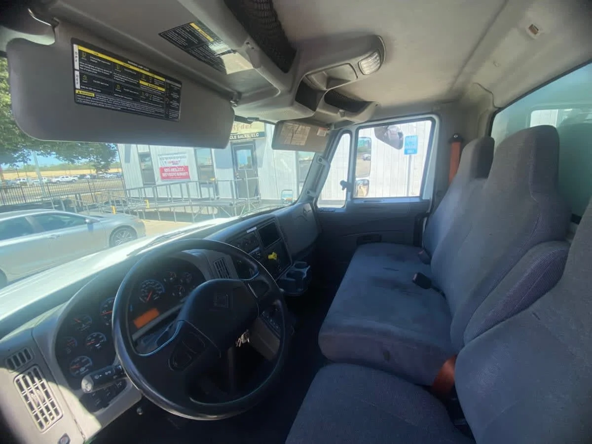 2018 International 4300 in West Sacramento, CA — photo 7