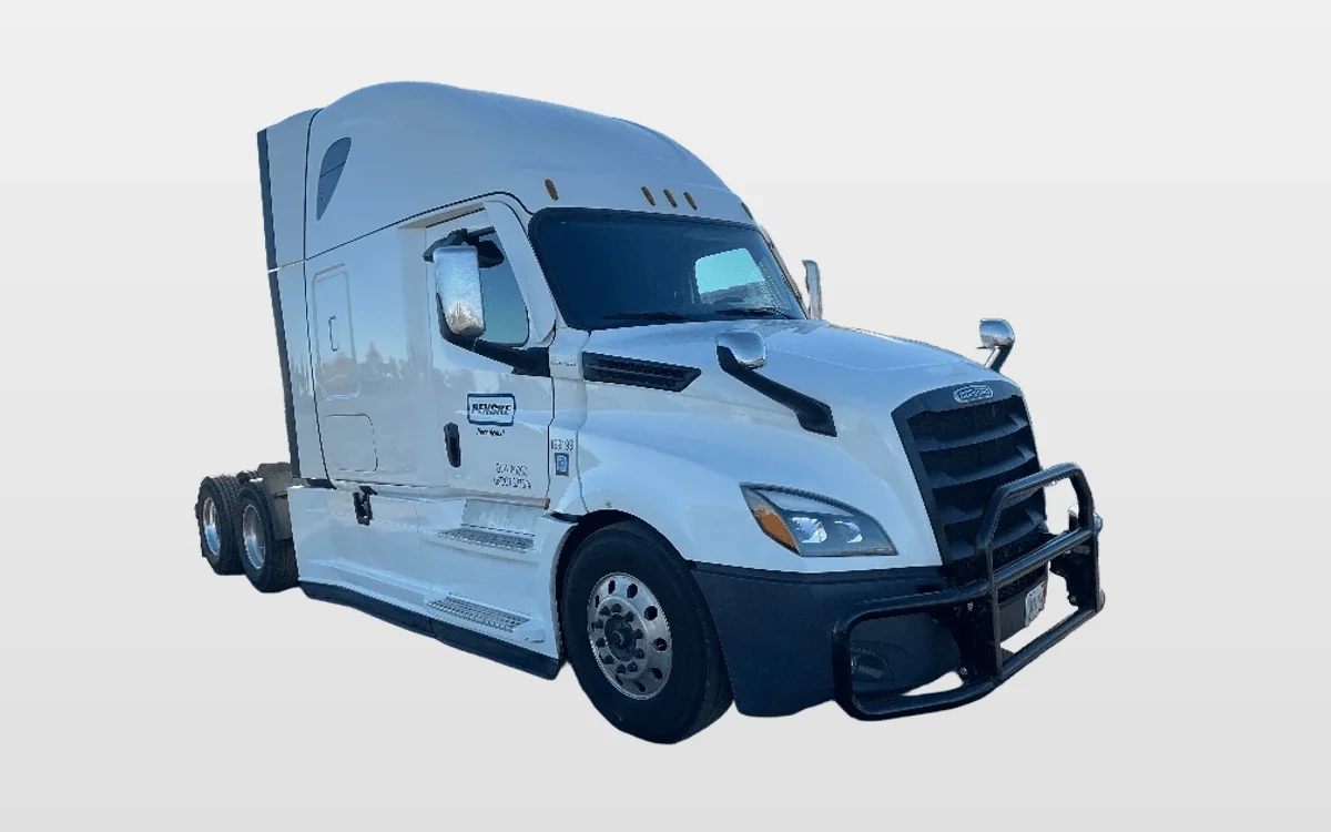 2023 Freightliner Cascadia - image 1