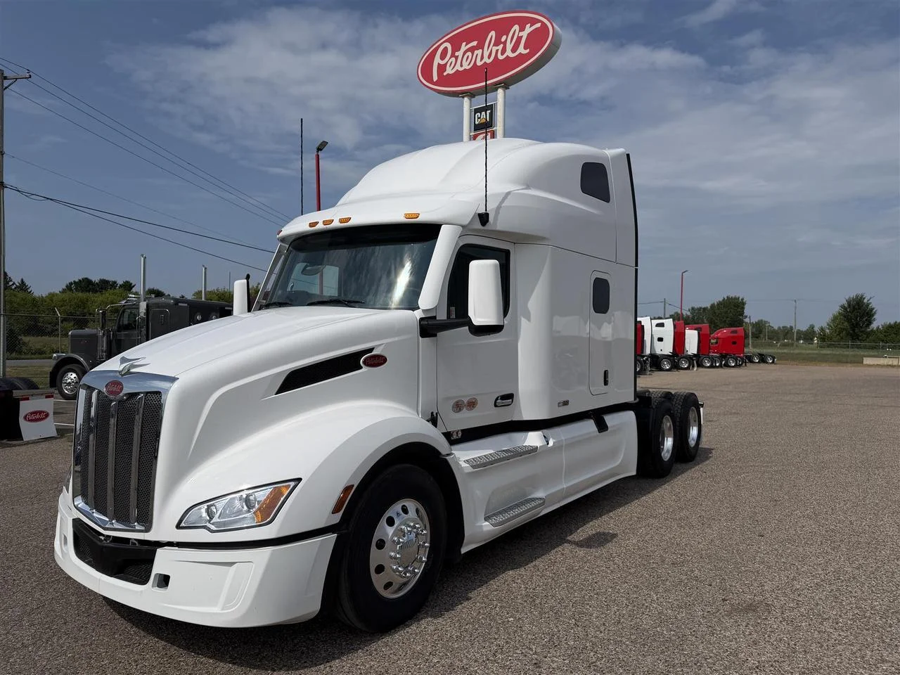2027 Peterbilt 579 in Eau Claire, WI — photo 12
