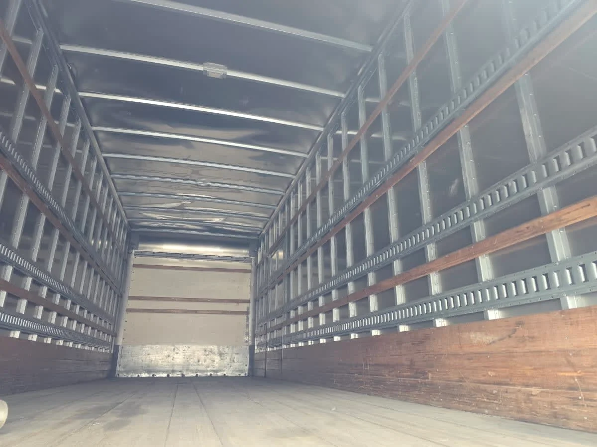 2019 International MV - image 8