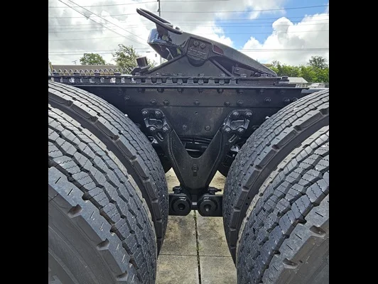 2027 Kenworth W900 in Tupelo, MS — photo 4