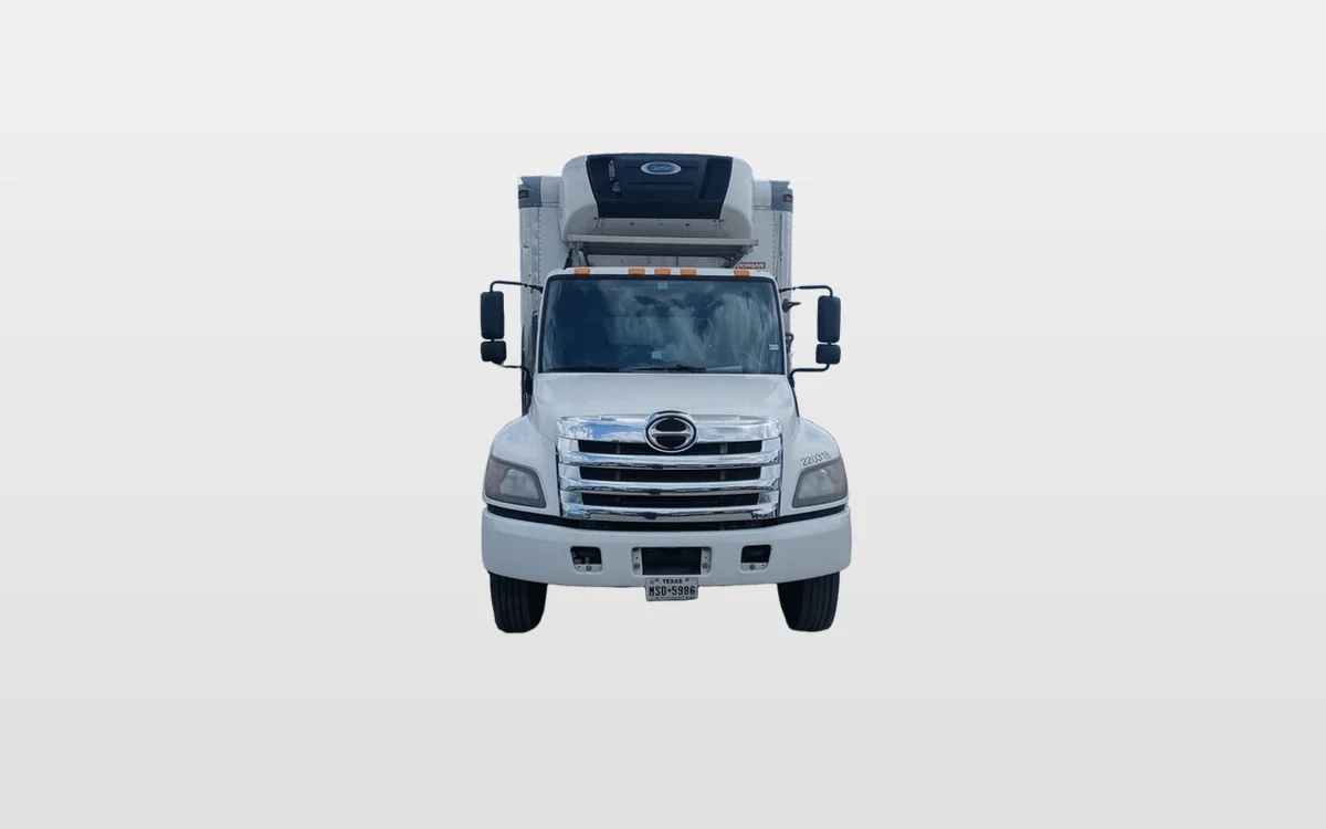 2020 Hino 268 - image 1