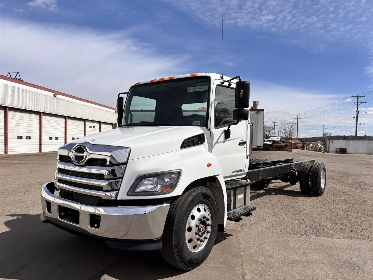 2026 Hino L6 - image 12