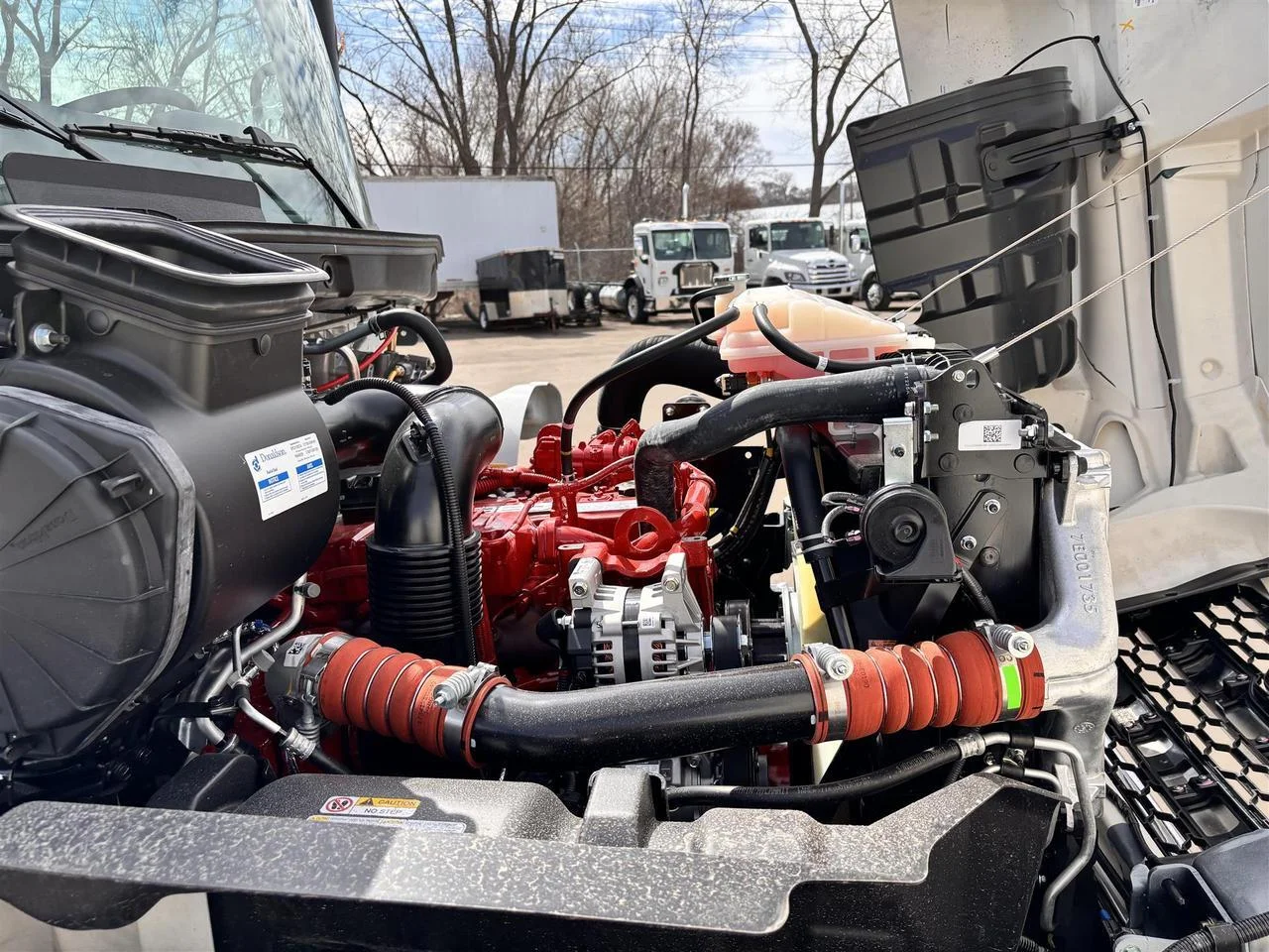 2026 Hino L6 - image 6