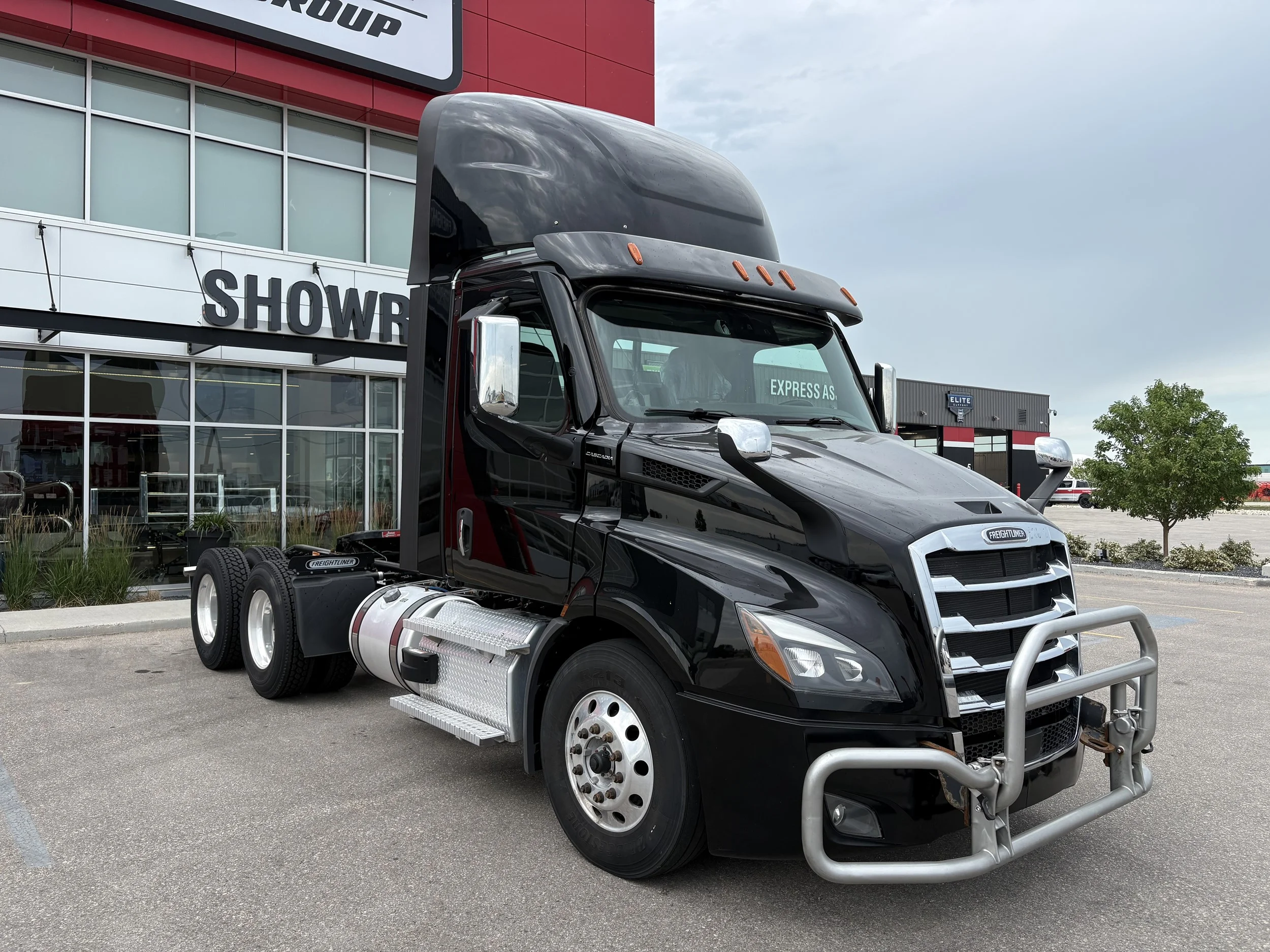 2023 Freightliner — photo 3