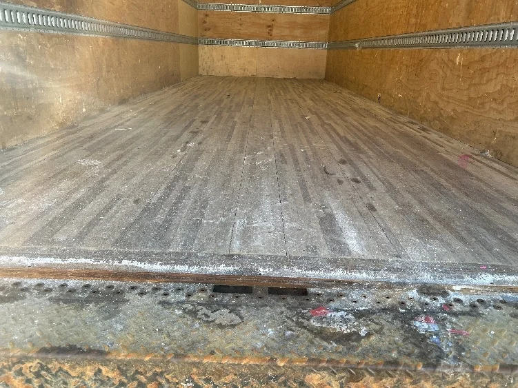 2019 Freightliner M2 106 - image 10