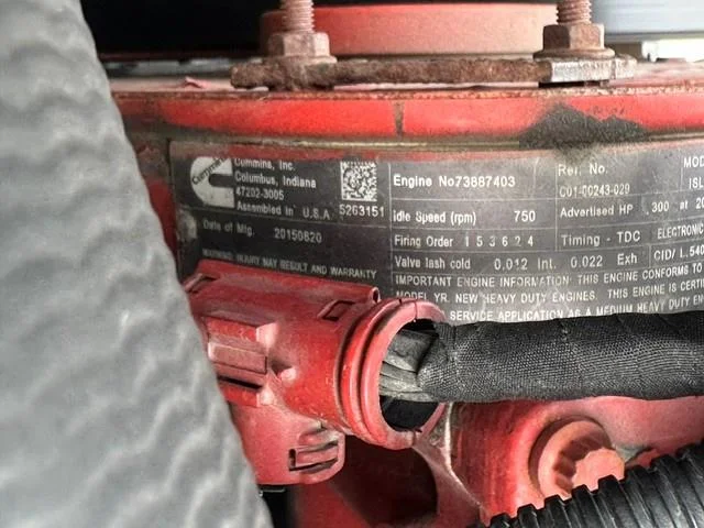 2016 Freightliner M2 106 — photo 17