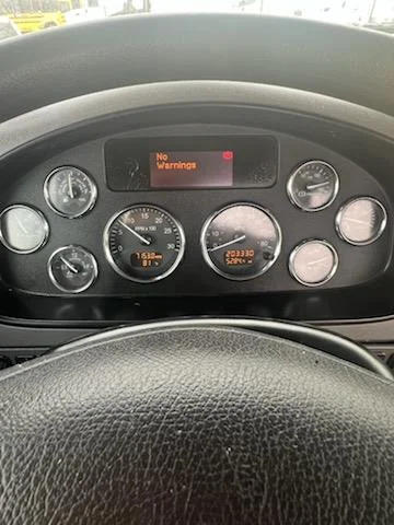 2017 Peterbilt 337 - image 8