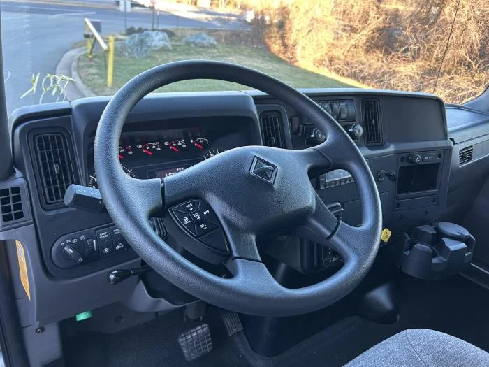 2027 International MV — photo 16
