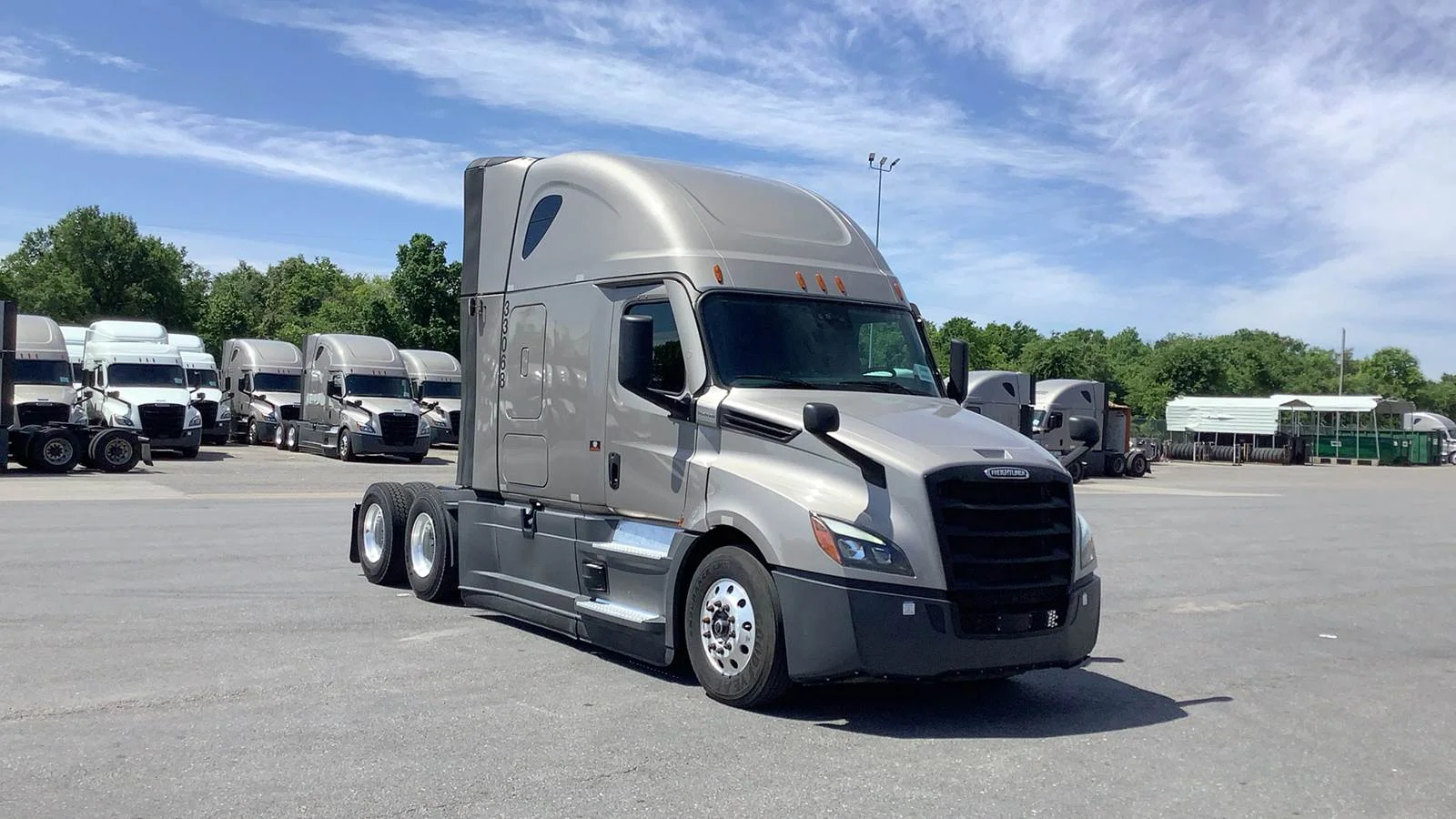 2025 Freightliner Cascadia in West Memphis, AR