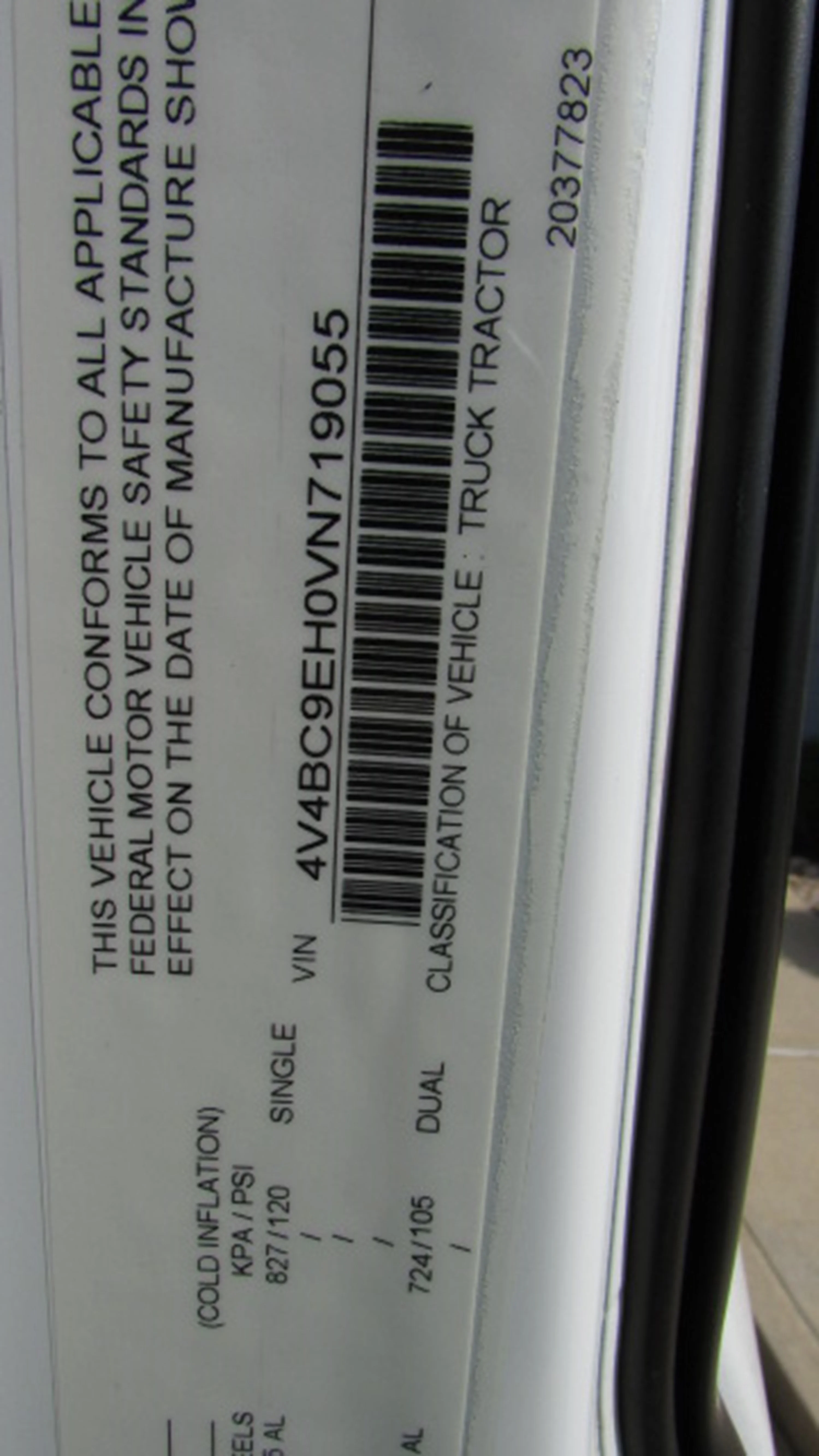 2027 Volvo VNL 300 in Houston, TX — photo 15