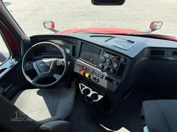 2023 Freightliner Cascadia in Salt Lake City, UT — photo 14