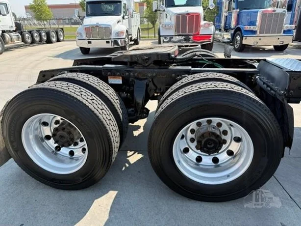 2023 Freightliner Cascadia in Salt Lake City, UT — photo 5