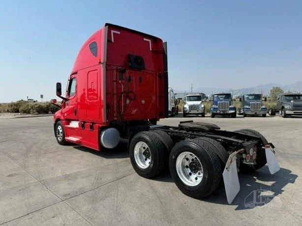 2023 Freightliner Cascadia in Salt Lake City, UT — photo 8