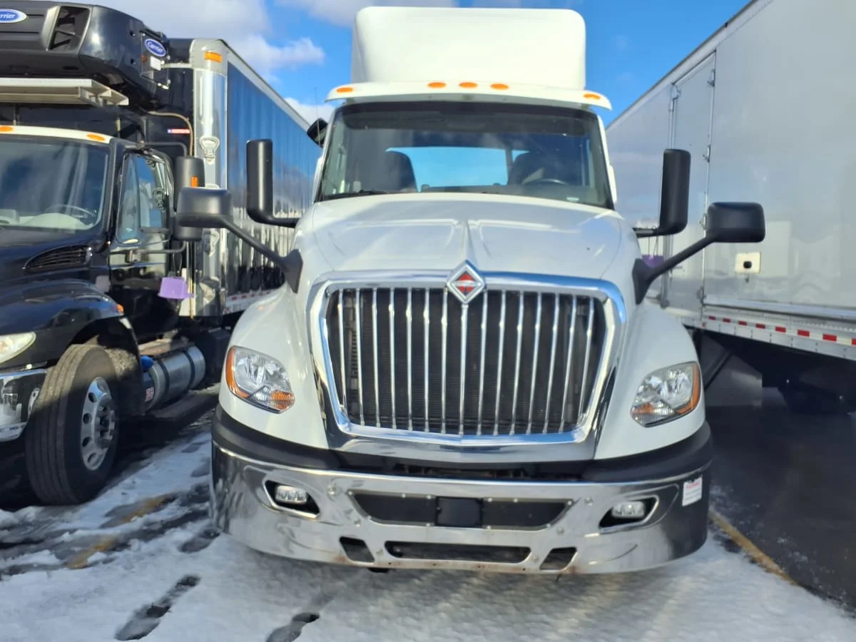 2019 International LT in Taylor, MI — photo 2