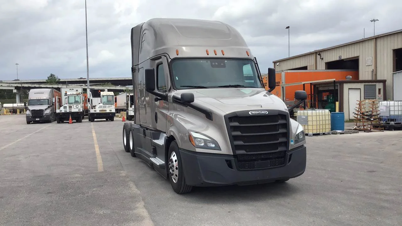 2023 Freightliner Cascadia in Houston, TX