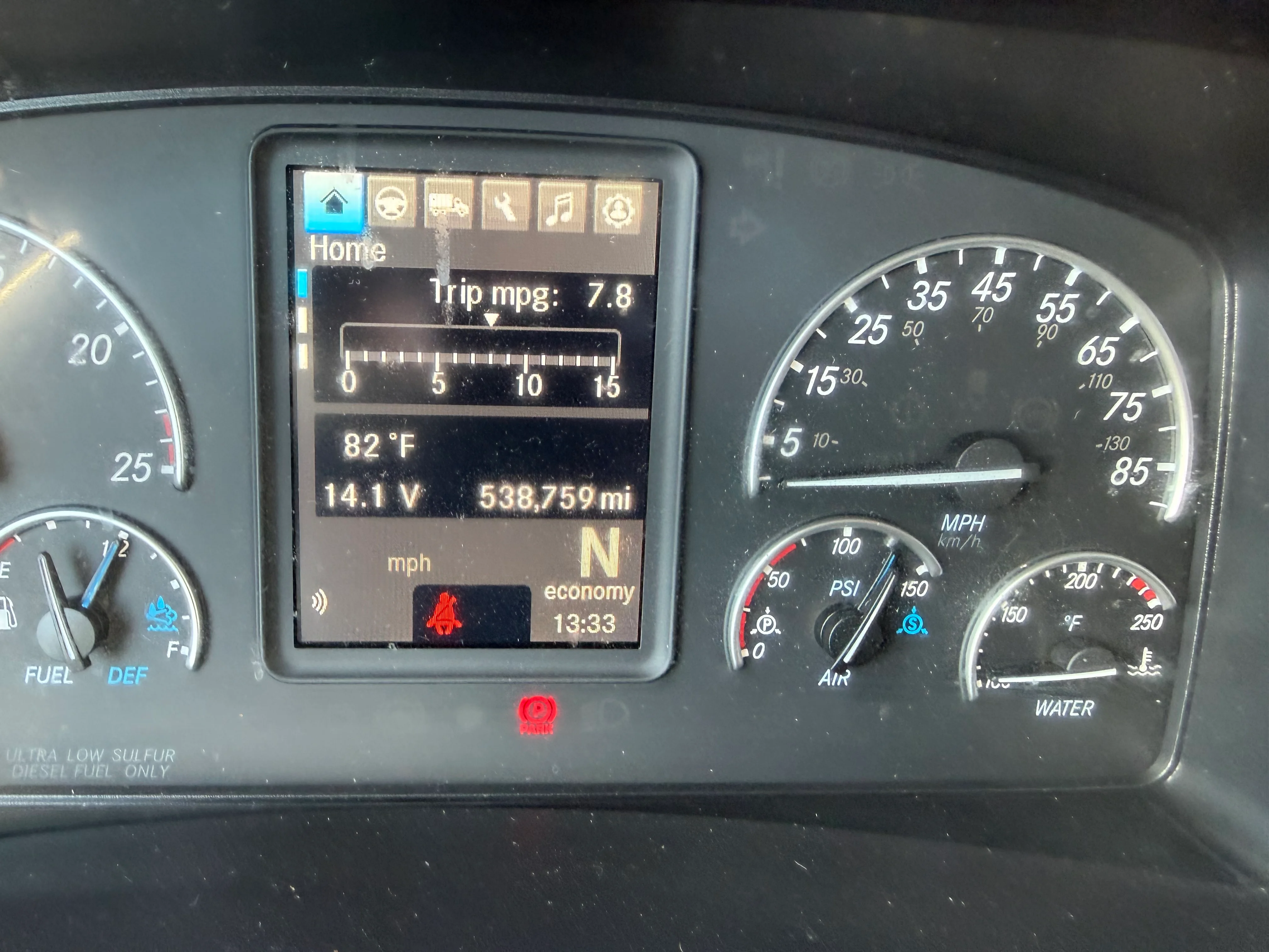 2023 Freightliner Cascadia in Selectrucks Fontana, CA — photo 15