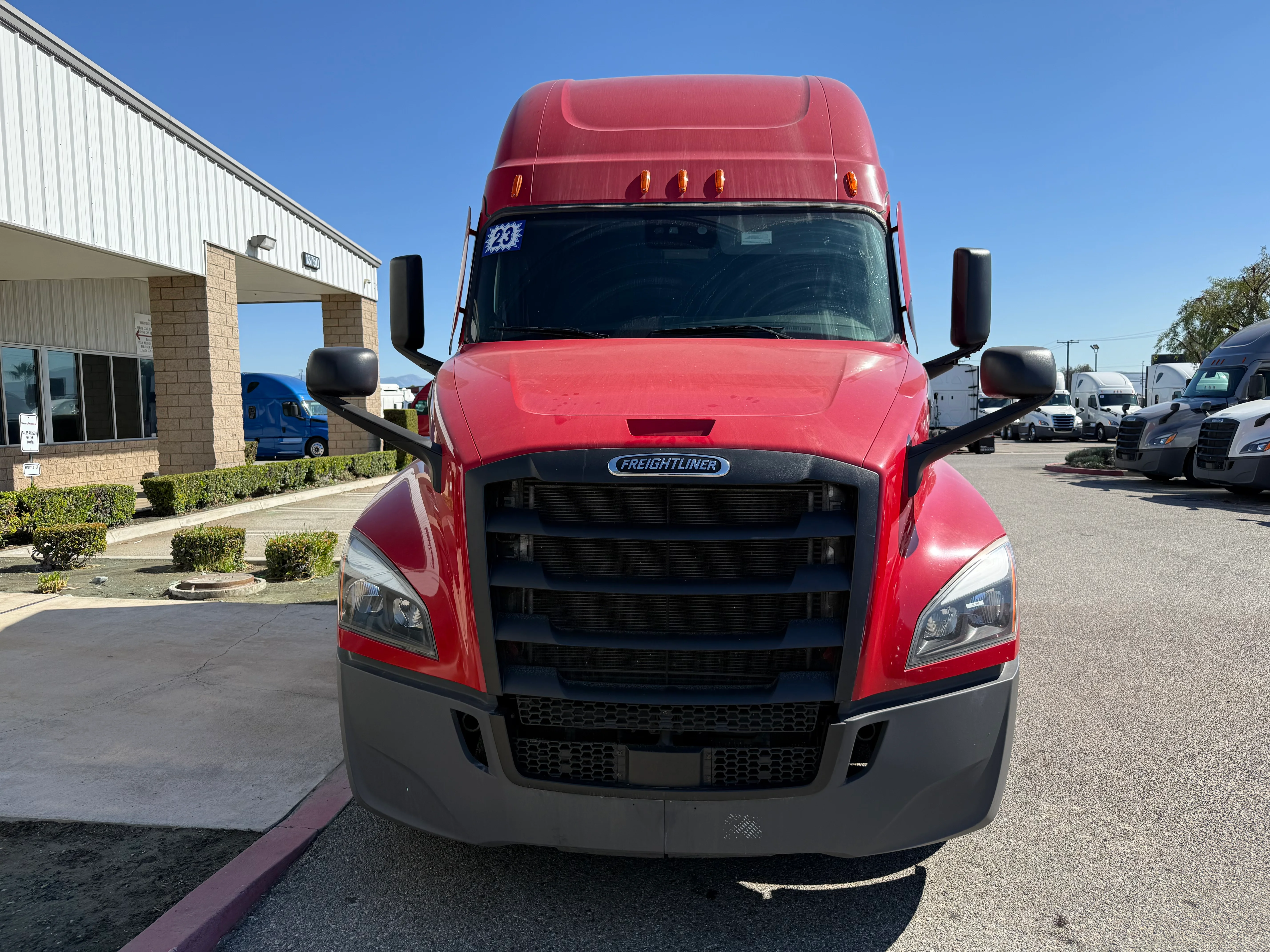 2023 Freightliner Cascadia in Selectrucks Fontana, CA — photo 2