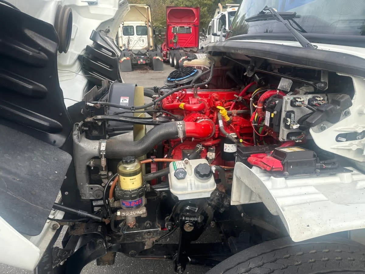 2018 Freightliner M2 106 - image 9