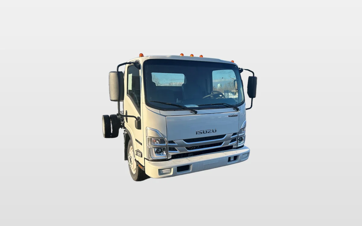 2025 Isuzu NRR - image 1