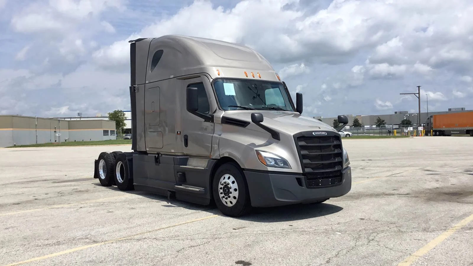 2025 Freightliner Cascadia