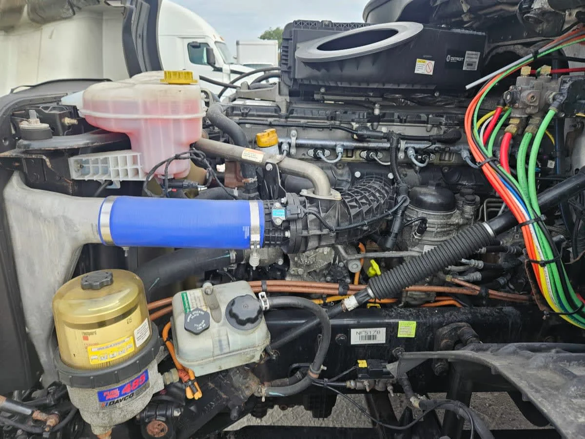 2022 Freightliner Cascadia in Orlando, FL — photo 9
