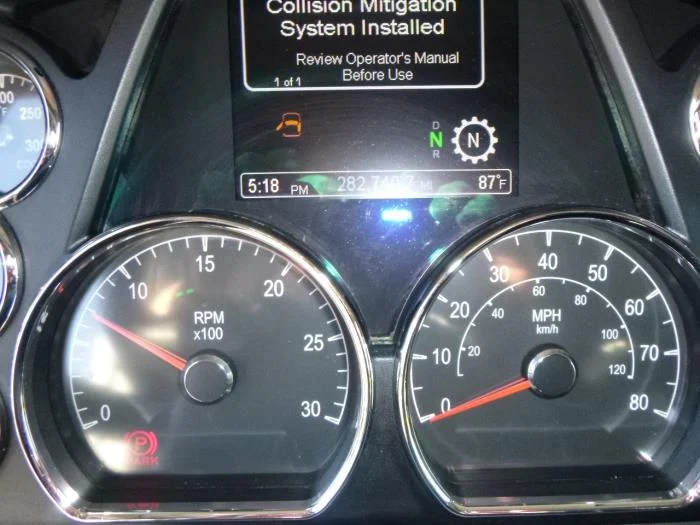 2021 Peterbilt 579 - image 12