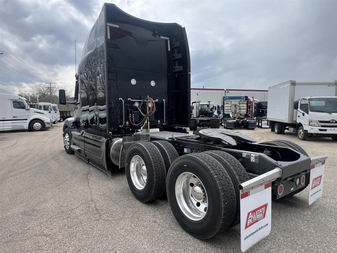 2027 Peterbilt 579