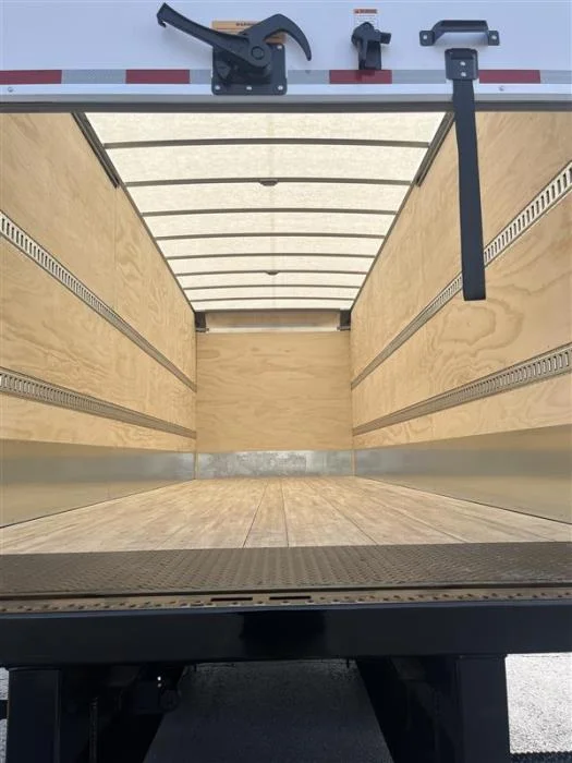 2027 Ford F-750 in Chicago, IL — photo 7