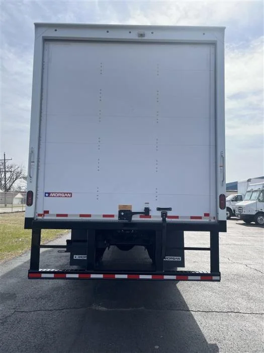 2027 Ford F-750 in Chicago, IL — photo 6