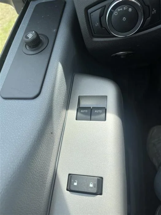 2027 Ford F-750 in Chicago, IL — photo 18